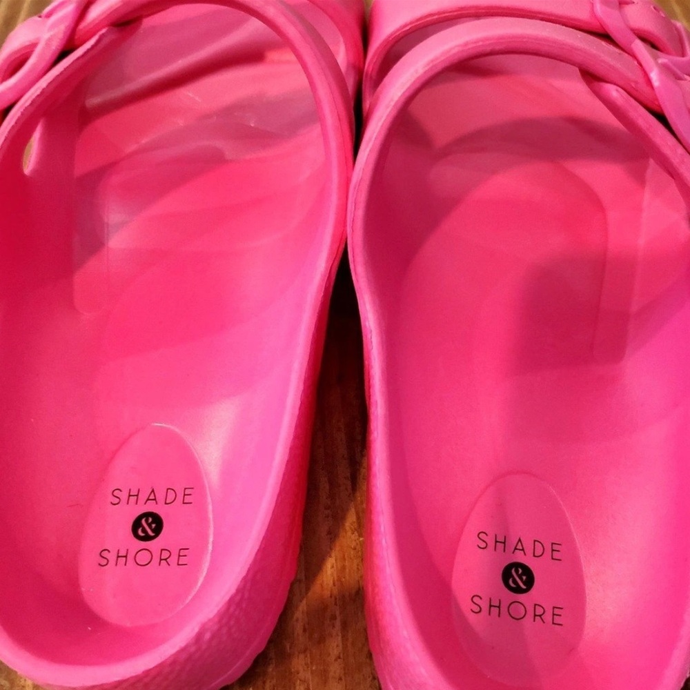 Shade‎ & Shore Sandals Buckle 2 Strap, Hot Pink - Picture 2 of 3